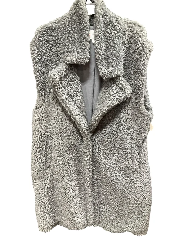 Vest Faux Fur & Sherpa By Liz Claiborne In Grey, Size: Xl