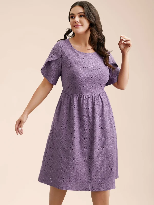 Textured Plain Petal Sleeve Pockets Midi Dress