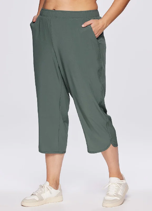 Plus Gabby Weekend Wide Leg Capri